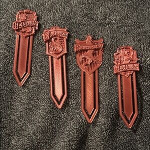 Set of 4 Harry Potter House Crest Bookmarks